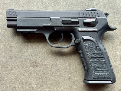 EAA Witness Polymer 10mm 4.5