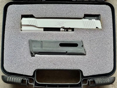 Kimber 1911 22 LR Conversion Kit Rimfire Target Slide Silver & Mag Original Case - Image 4 of 8