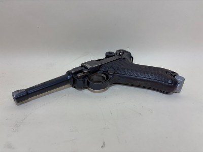 DWM 1916 P.08 Luger 9mm Military Model – 1920 Police Rework with Holster & Two Magazines - Image 3 of 17
