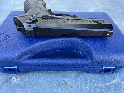 Beretta PX4 Storm Full-Size – .40 S&W, 14+1 Capacity, Beretta Certified Used (Y-Gun) - Image 5 of 7