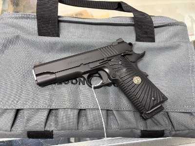 Wilson Combat ACP 1911 .45 ACP Full-Size Black 5