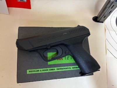 Heckler & Koch HK VP70Z 9mm – Original Box, Paperwork & Test Target - Image 2 of 8