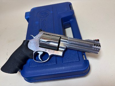 Smith & Wesson 460 XVR Magnum Revolver – Stainless, Compensated Barrel & Blue S&W Case - Image 7 of 11