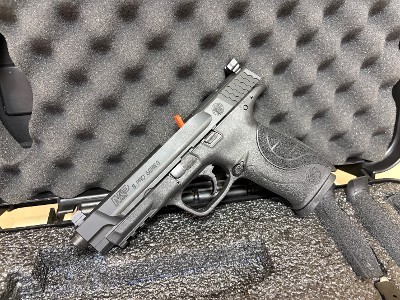 Smith & Wesson M&P9 Pro Series C.O.R.E. 9mm 5 Magazines - Image 2 of 7