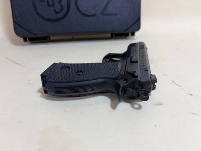 CZ 75 D PCR Compact 9mm – 15-Round, Black Polycoat, Factory Case Included - Image 4 of 9
