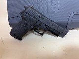 SIG Sauer P226 MK25 9mm – DA/SA, Night Sights, Rail, 2x 15-Round Magazines - Image 7 of 9