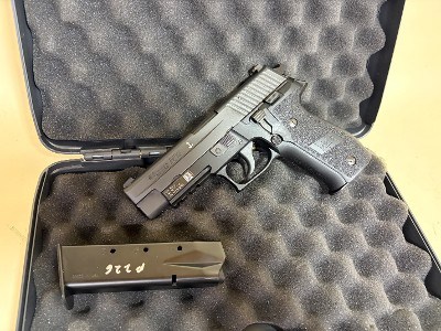 SIG Sauer P226 MK25 9mm – DA/SA, Night Sights, Rail, 2x 15-Round Magazines - Image 1 of 9