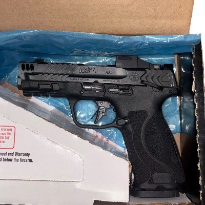 USED Smith & Wesson Performance Center M&P9 M2.0 Compact Carry Comp 9mm – Holosun Optic, Rail Light & Ported Slide - Image 1 of 4