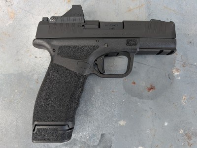 Springfield Armory Hellcat Pro OSP 9mm – Viridian Green Dot, 4 Magazines & Bag - Image 3 of 3