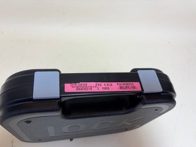Glock 19 Gen5 9mm – Excellent Condition, Austrian Made, 3 Magazines, Original Case - Image 8 of 8