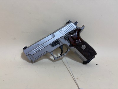 SIG Sauer P229 Elite Stainless 9mm DA/SA Pistol with Night Sights - Image 2 of 10