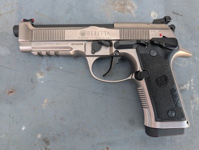 Pre-owned Beretta 92X 9mm SAO Italian Made 15+1 Factory Mags - Image 2 of 3