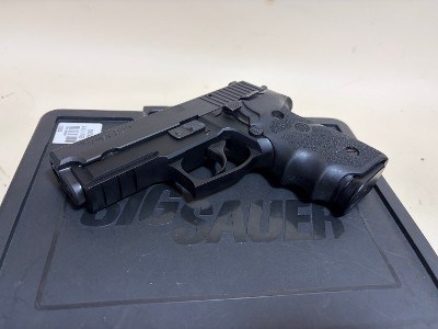 SIG Sauer P229R DAK .357 SIG – Nitron Slide, SIGLITE Night Sights, Accessory Rail - Image 3 of 8