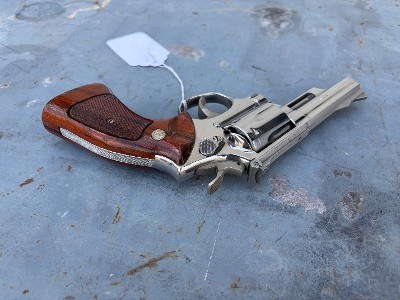 Smith & Wesson Model 66 .357 Magnum 4” Stainless Revolver – Target Hammer & Trigger - Image 3 of 10