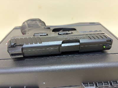 Heckler & Koch VP9SK-B 9mm Subcompact Pistol – Push-Button Mag Release, Case, 10rd & 13rd Magazines - Image 5 of 8