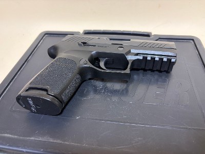SIG Sauer P320 Compact 9mm Pistol – 320C-9-BSS, Case & Paperwork - Image 2 of 7