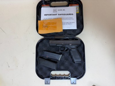 Glock 32 Gen 4 .357 SIG Compact Pistol – Austrian Made, Night Sights, 3 Magazine - Image 1 of 6