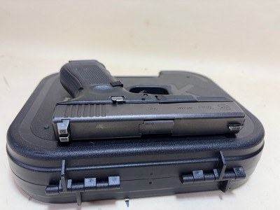 Glock 32 Gen 4 .357 SIG Compact Pistol – Austrian Made, Night Sights, 3 Magazine - Image 4 of 6