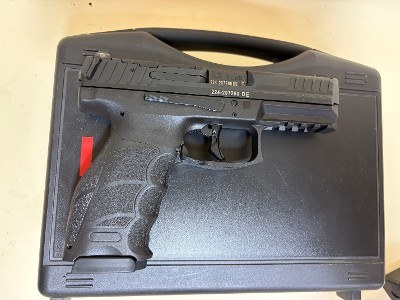 Heckler & Koch VP9 9mm Pistol – Optics-Ready, 3 Magazines, Extra Optics Plate, HK Case - Image 4 of 7