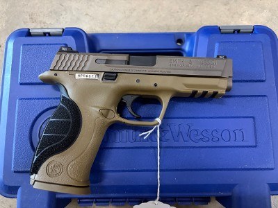 USED Smith & Wesson M&P40 .40 S&W FDE – 4.25