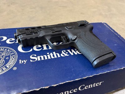 USED Smith & Wesson Performance Center M&P9 Shield EZ 9mm Black – Ported Barrel, Thumb Safety - Image 3 of 7