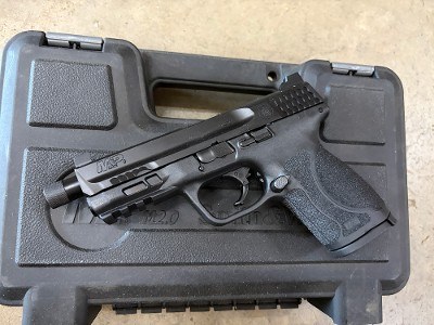 USED Smith & Wesson M&P9 M2.0 Compact 9mm – Threaded Barrel, Black, Factory Case - Image 2 of 7