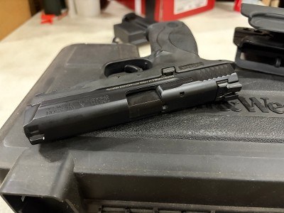 USED Smith & Wesson M&P40 – .40 S&W, 4.25