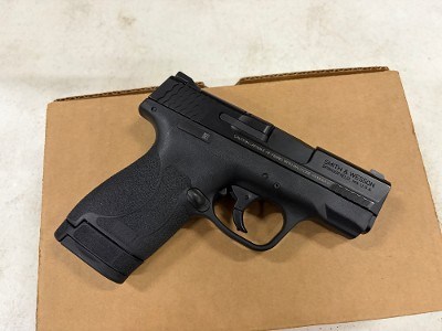 USED Smith & Wesson M&P40 Shield – .40 S&W, Black, One Magazine - Image 5 of 6