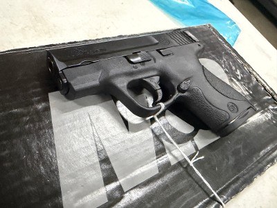 USED Smith & Wesson M&P9 Shield – 9mm, No Thumb Safety, Standard Trigger - Image 3 of 8