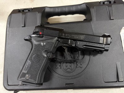 USED Beretta 80X Cheetah – .380 ACP, Black, Very Good Condition - Image 6 of 7