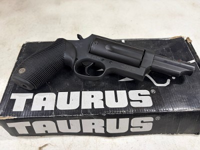 USED Taurus Judge 45 Colt / .410 Bore Black 3