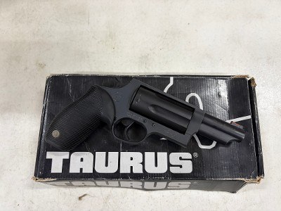 USED Taurus Judge 45 Colt / .410 Bore Black 3