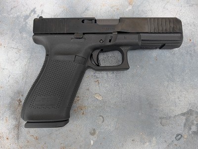 Pre-owned Glock 20 Gen 5 MOS 10mm Auto 15+1 UA205S203MOS - Image 2 of 3