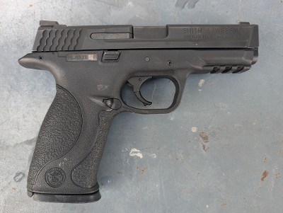 Pre-Owned Smith & Wesson M&P40 4.25