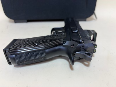 USED CZ Shadow 2 Carry 9mm – Holosun HS507K X2, Two Magazines, Factory Case - Image 4 of 9