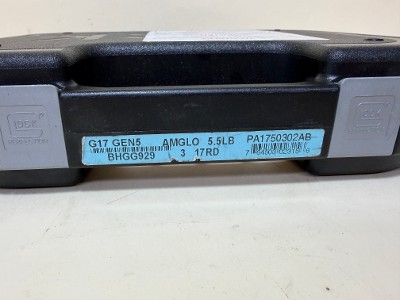 USED Glock 17 Gen5 9mm Pistol – AmeriGlo Night Sights, Factory Case and Backstraps - Image 8 of 8