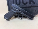 USED Glock 17 Gen5 9mm Pistol – AmeriGlo Night Sights, Factory Case and Backstraps - Image 7 of 8