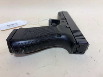 USED Glock 21 Gen 4 .45 ACP Pistol – Night Sights, USA Made, Very Good Condition - Image 3 of 6