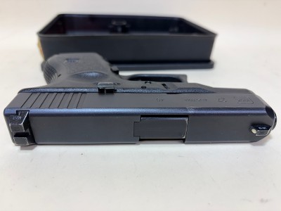 USED Glock 27 Gen 3 .40 S&W Subcompact – Excellent Condition with 2 Magazines - Image 5 of 8