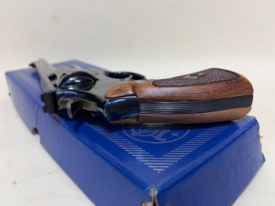 USED Smith & Wesson Model 48-4 K-22 Masterpiece .22 WMR 6
