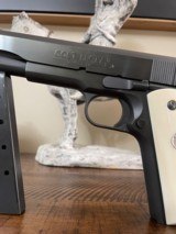 Colt 38 Super - 3 of 15