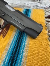 Colt 38 Super Commander - 11 of 16