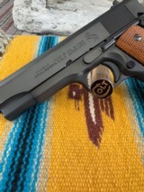 Colt 38 Super Commander - 5 of 16