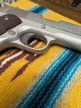 Colt 38 Super Commander - 13 of 19