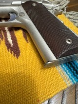 Colt 38 Super Commander - 7 of 19