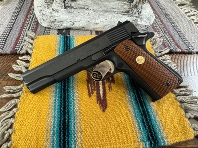 Colt 38 Super - Image 5 of 18