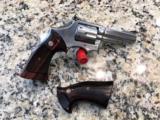 S&W MODEL 66 NO DASH, 4 IN, STAINLESS, 357 MAG, 2 SET FACT GRIPS, MFG 1973, COLLECTOR REVOL - 10 of 14