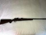 WINCHESTER LIMITED MODEL 70 CLASSIC SPORTER 270 WIN WITH FACTORY BOSS SYSTEM - 1 of 16
