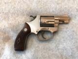 SMITH & WESSON CHIEFS SPECIAL MODEL 36 NICKEL 3 SCREW 1969-1970 38 SPECIAL - 1 of 5