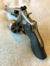 SMITH & WESSON 657 STAINLESS 41 MAG 6 IN MFG 2000 FOR LEW HORTON - 3 of 8